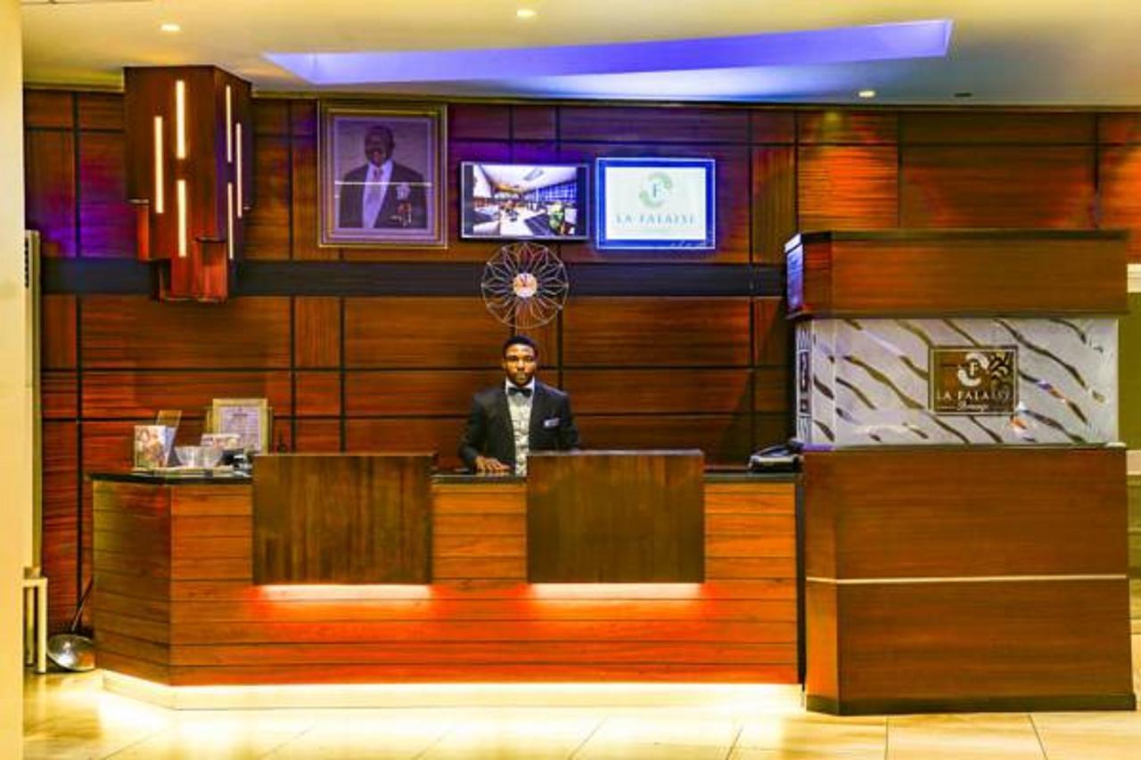 Hotel La Falaise Bonanjo Douala Exterior photo